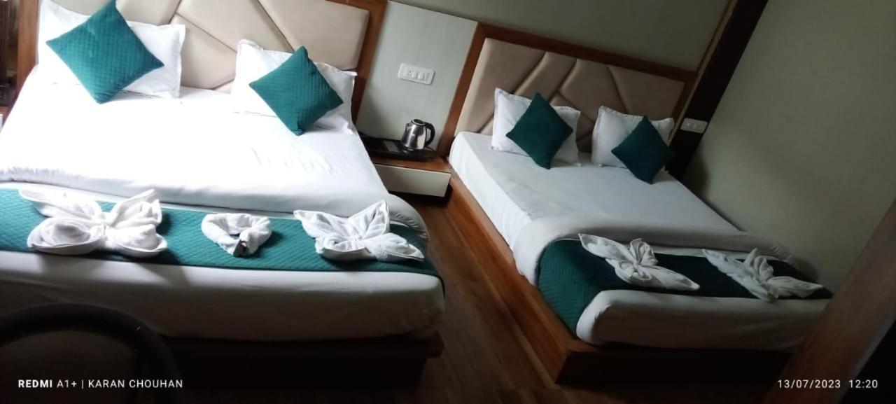 Hotel Hostel Vimal Ganga Rishīkesh المظهر الخارجي الصورة