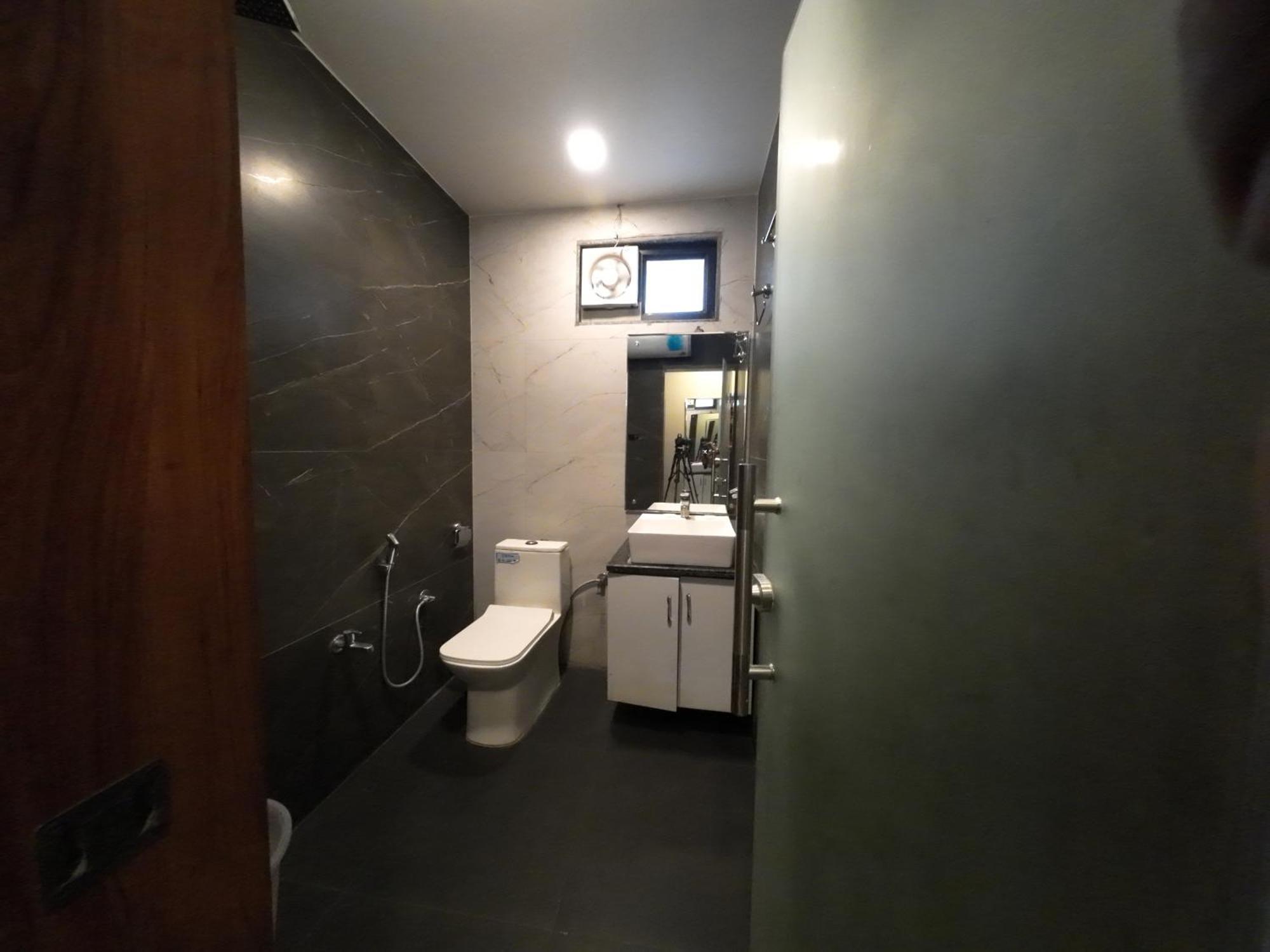 Hotel Hostel Vimal Ganga Rishīkesh المظهر الخارجي الصورة