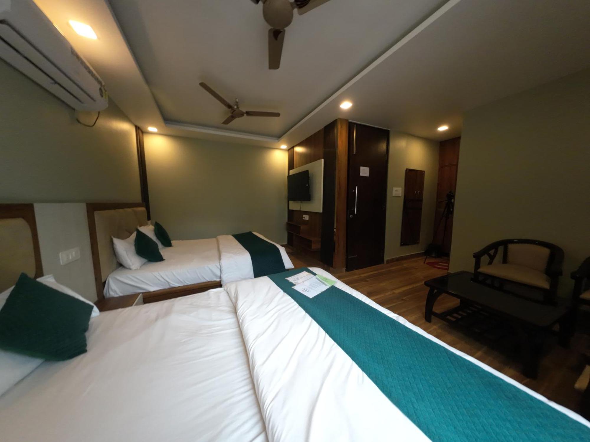 Hotel Hostel Vimal Ganga Rishīkesh المظهر الخارجي الصورة